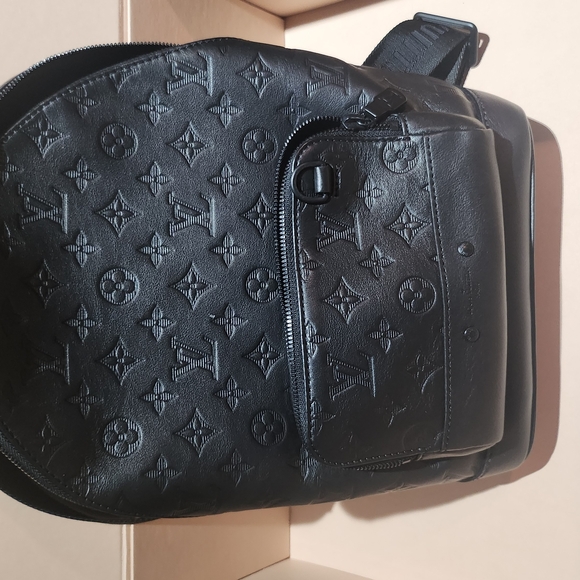 Louis Vuitton Black Men's Bag - Picture 1 of 8